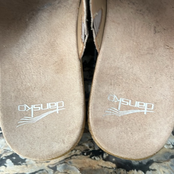 Dansko Miri leather tan Sandals - Picture 2 of 5